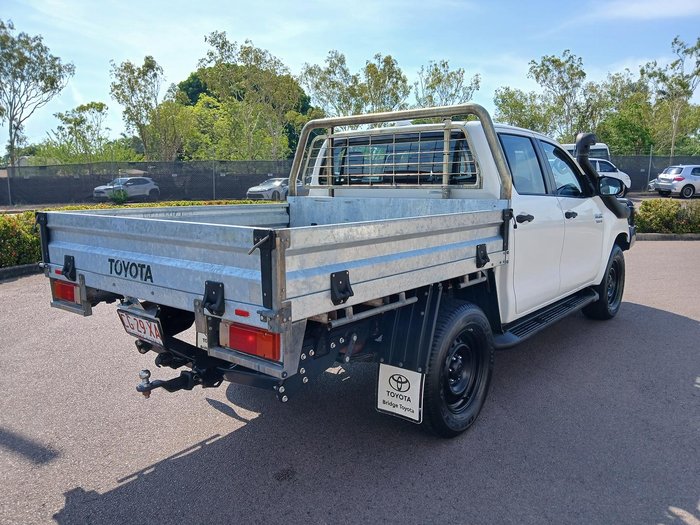 2022 Toyota Hilux SR