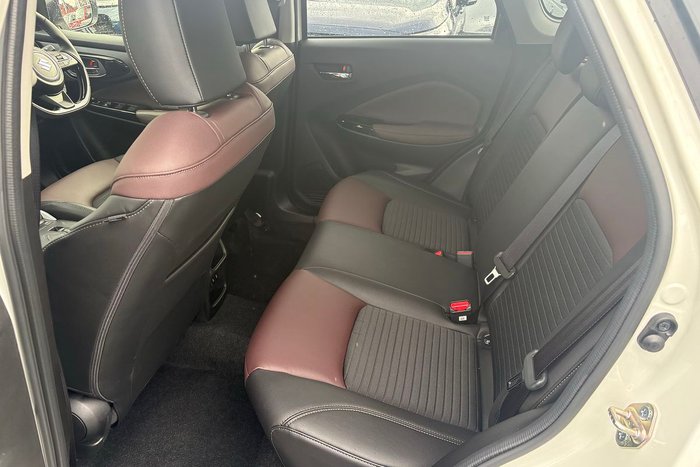 2025 Suzuki Fronx Hybrid KW Arctic White(ZHJ)