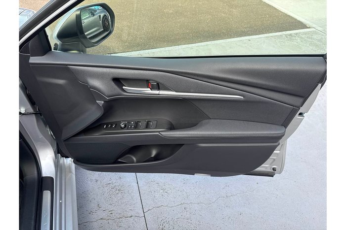 2024 Toyota Camry SL