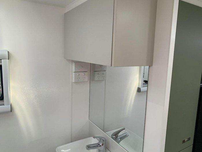 2025 Essential Caravans Cruiser V10 22'10'