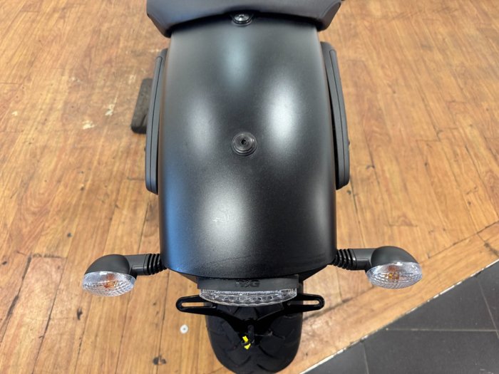 2025 Kawasaki VULCAN S Black