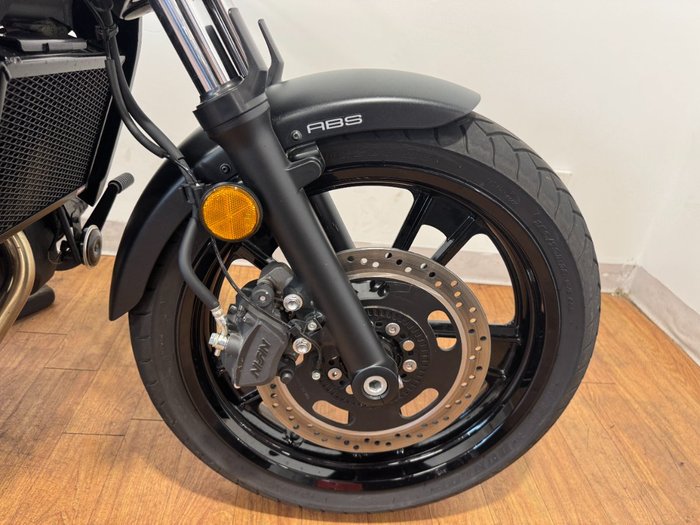 2025 Kawasaki VULCAN S Black