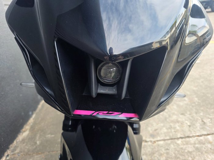 2022 Yamaha YZF-R7LA BLACK