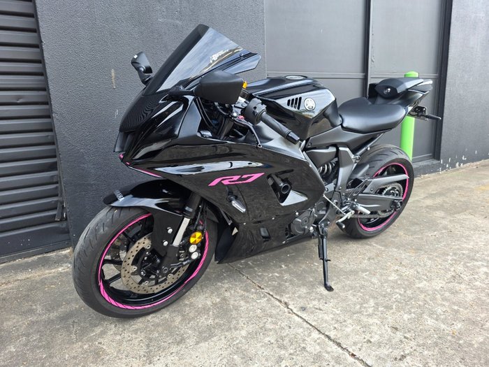 2022 Yamaha YZF-R7LA BLACK