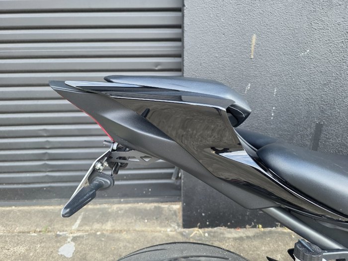 2022 Yamaha YZF-R7LA BLACK