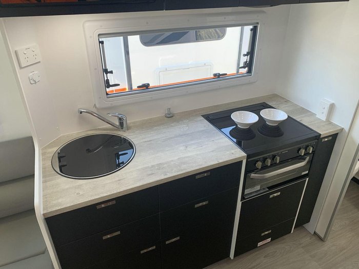 2025 Windsor Daintree 2 Berth