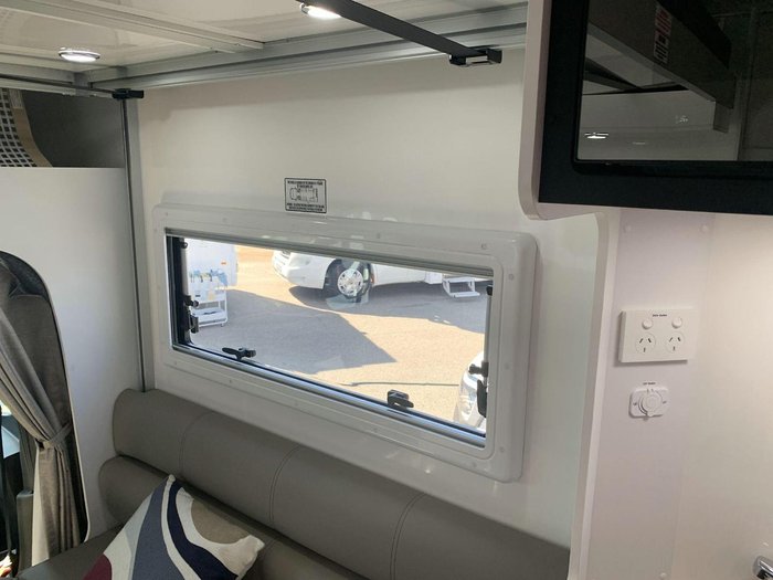 2025 Windsor Daintree 2 Berth