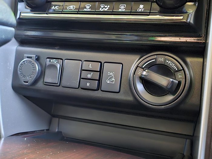 2018 Toyota Fortuner Crusade GUN156R 4X4 Dual Range Eclipse Black