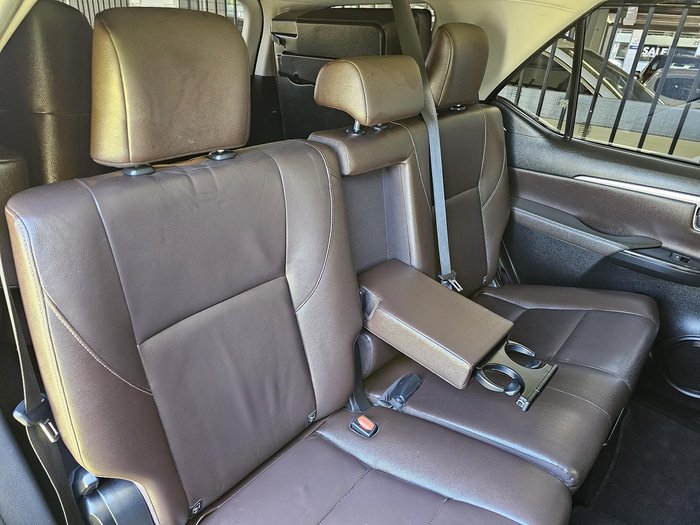 2018 Toyota Fortuner Crusade GUN156R 4X4 Dual Range Eclipse Black