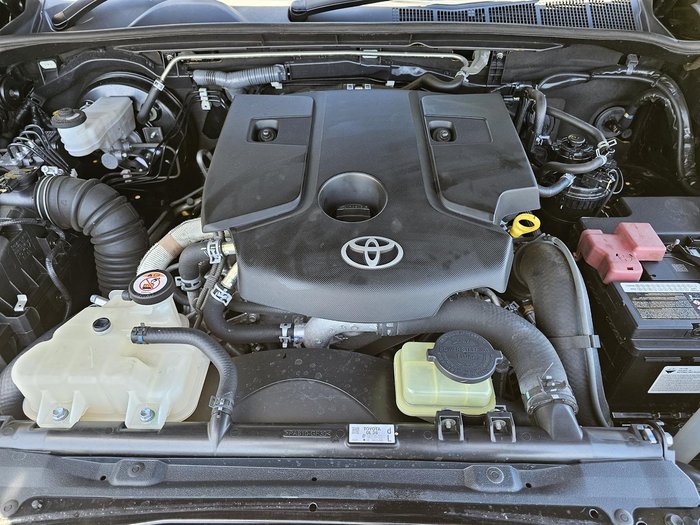 2018 Toyota Fortuner Crusade GUN156R 4X4 Dual Range Eclipse Black