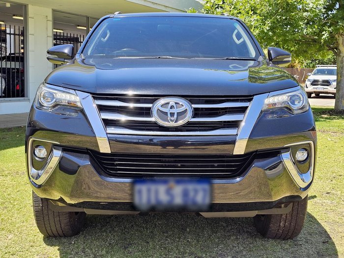2018 Toyota Fortuner Crusade GUN156R 4X4 Dual Range Eclipse Black