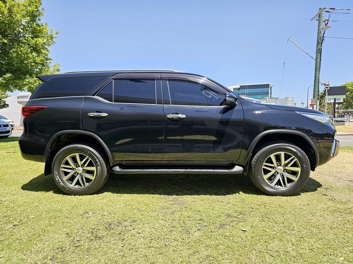 2018 Toyota Fortuner Crusade GUN156R 4X4 Dual Range Eclipse Black