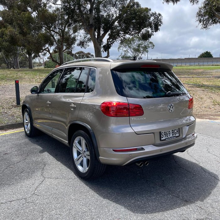 2015 Volkswagen Tiguan 155TSI R-Line