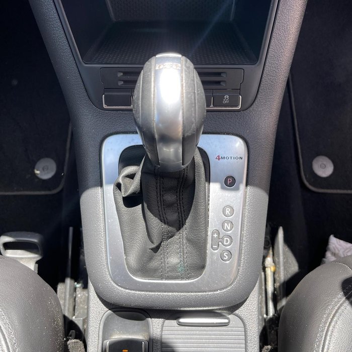 2015 Volkswagen Tiguan 155TSI R-Line