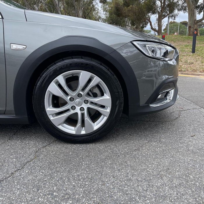 2018 Holden Calais