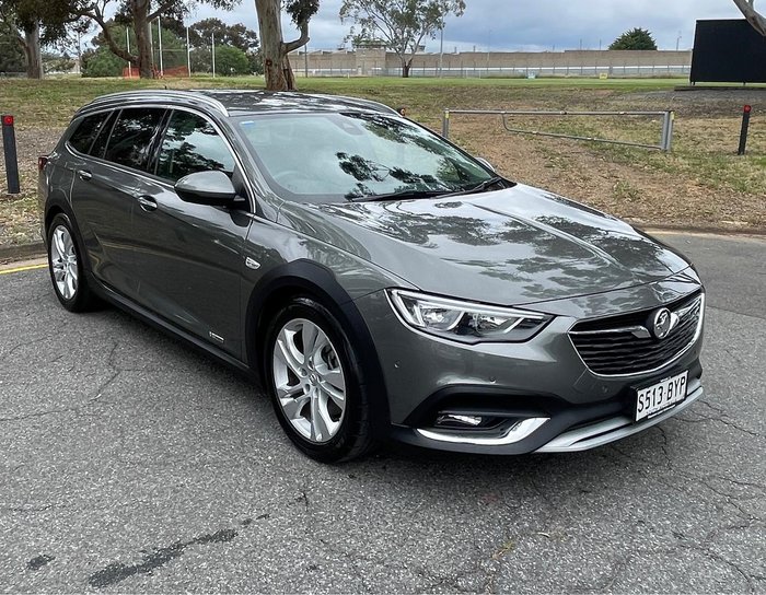 2018 Holden Calais