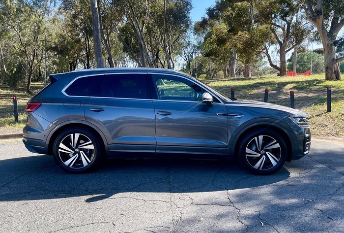 2022 Volkswagen Touareg 210TDI R-Line