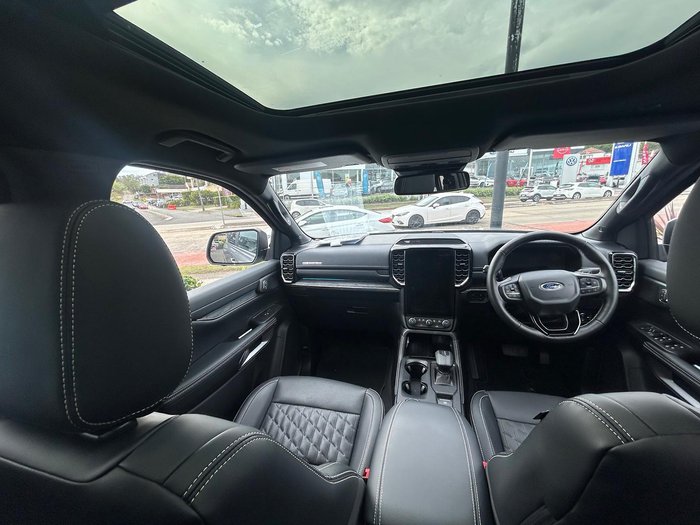 2025 Ford Everest Platinum