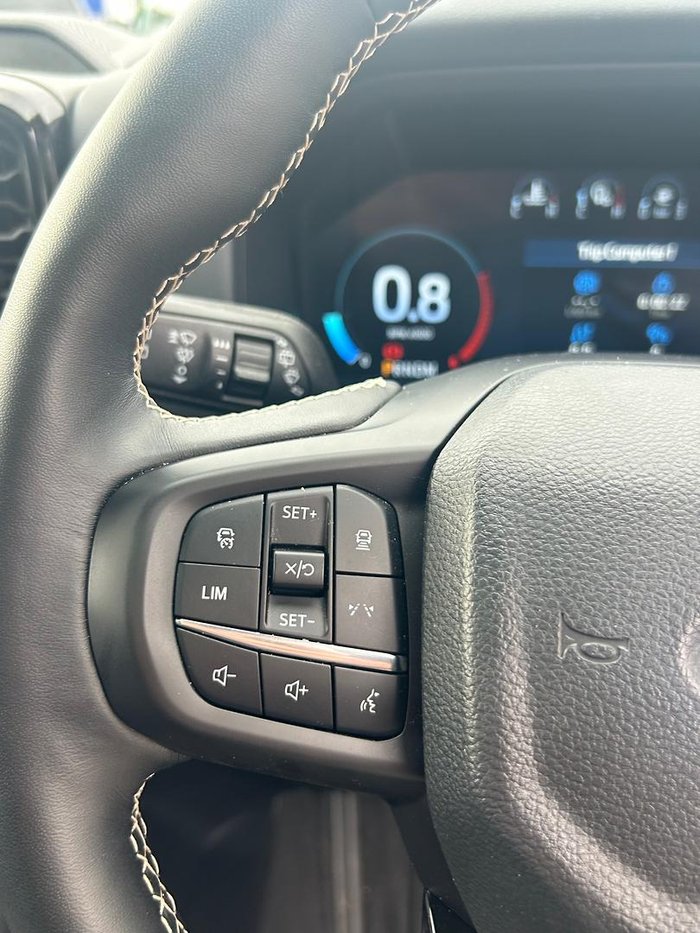 2025 Ford Everest Platinum