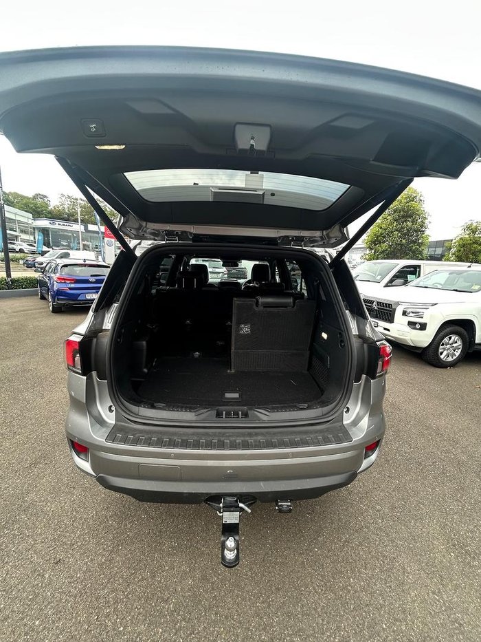 2025 Ford Everest Platinum