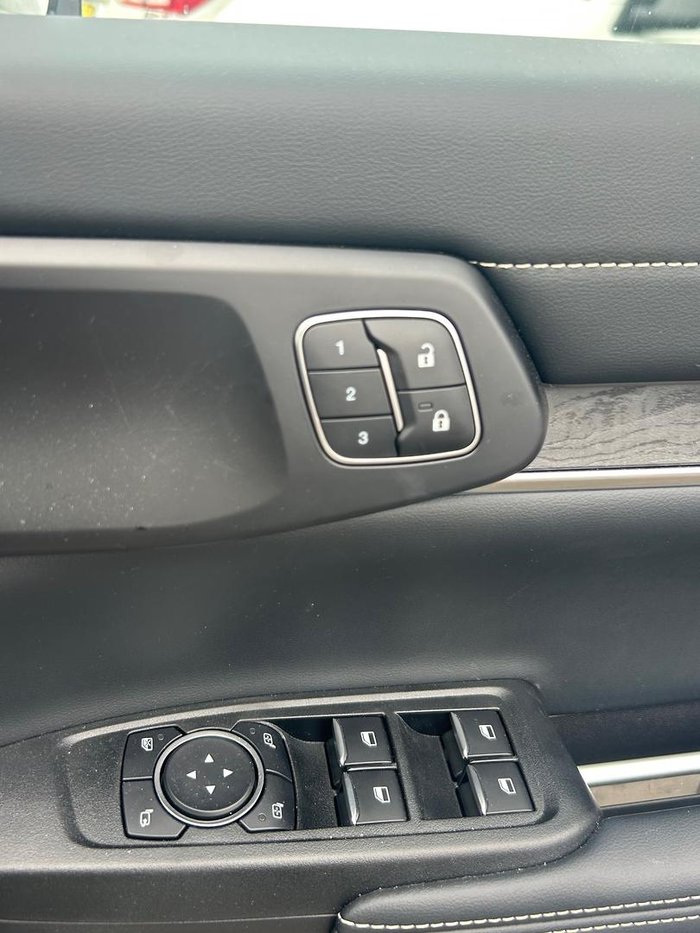 2025 Ford Everest Platinum