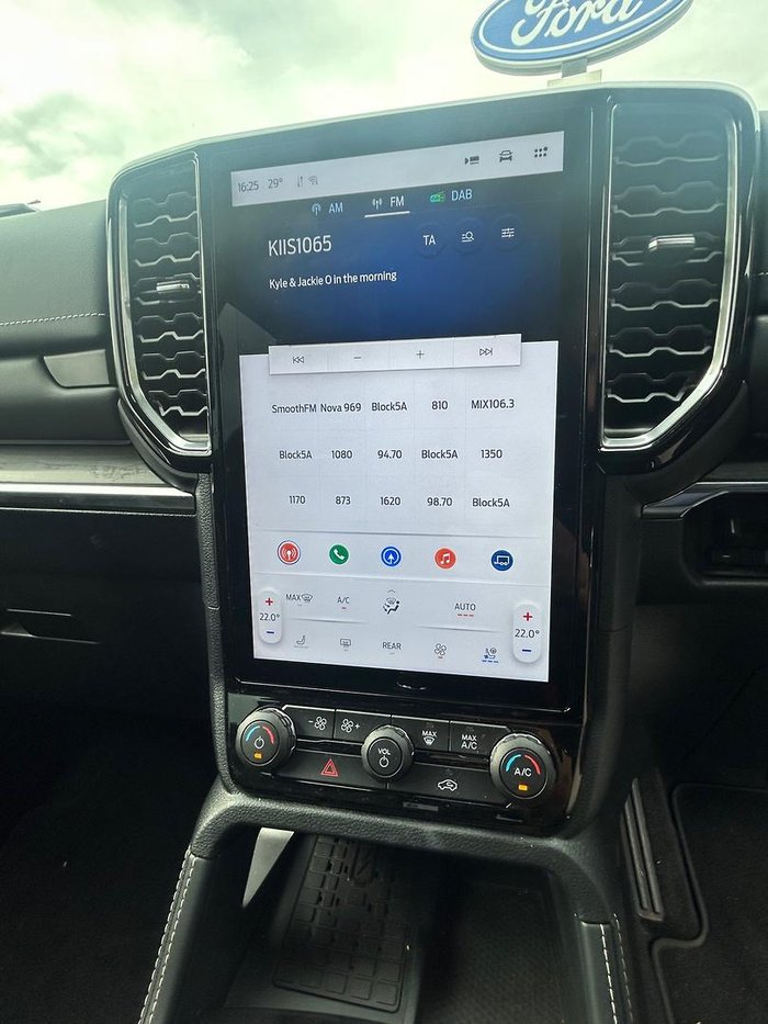 2025 Ford Everest Platinum