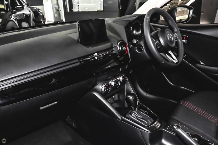 2025 Mazda 2 G15 Evolve