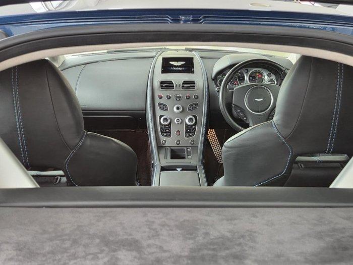 2016 Aston Martin V8 Vantage