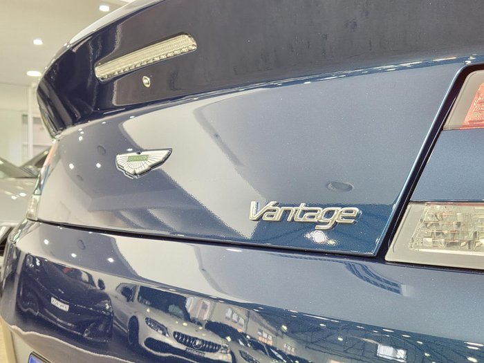 2016 Aston Martin V8 Vantage