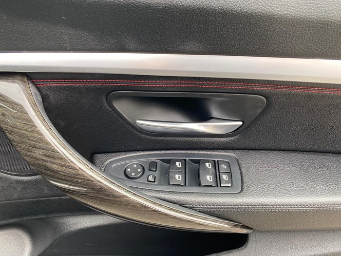 2016 BMW 3 Series 328i Sport Line F34 Black Sapphire