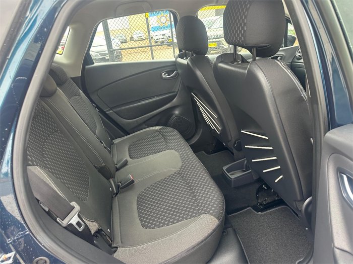 2017 RENAULT CAPTUR ZEN