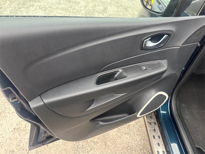 2017 RENAULT CAPTUR ZEN