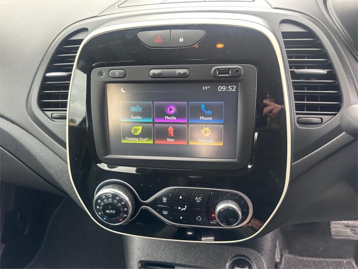 2017 RENAULT CAPTUR ZEN