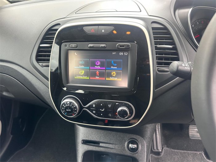 2017 RENAULT CAPTUR ZEN