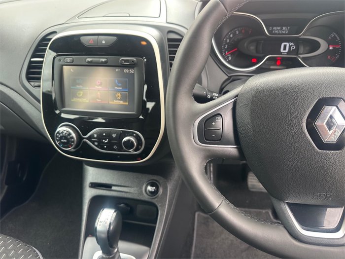 2017 RENAULT CAPTUR ZEN