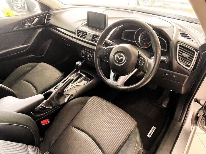 2015 Mazda 3 Maxx