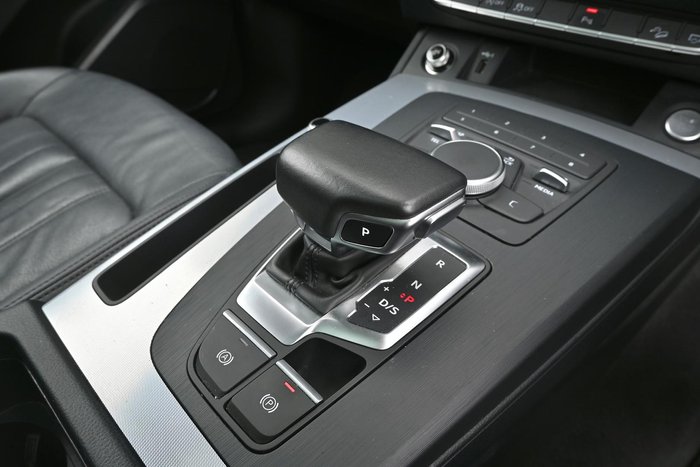 2019 Audi Q5 40 TDI design FY MY19 4X4 On Demand Brilliant Black