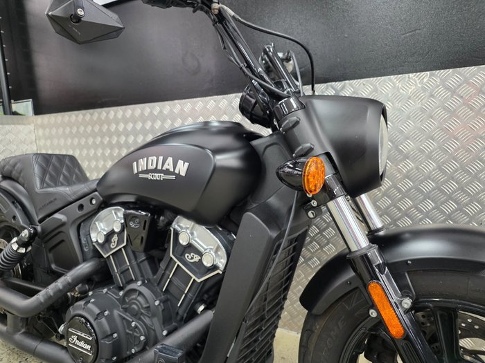 2019 INDIAN SCOUT BOBBER THUNDER BLACK BLACK