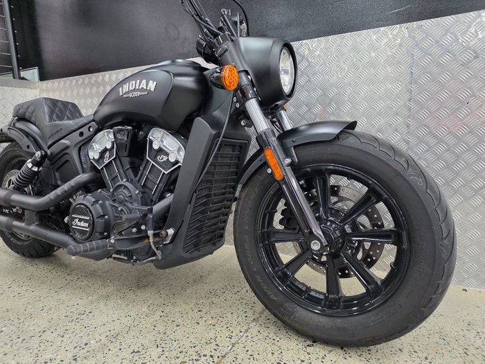 2019 INDIAN SCOUT BOBBER THUNDER BLACK BLACK