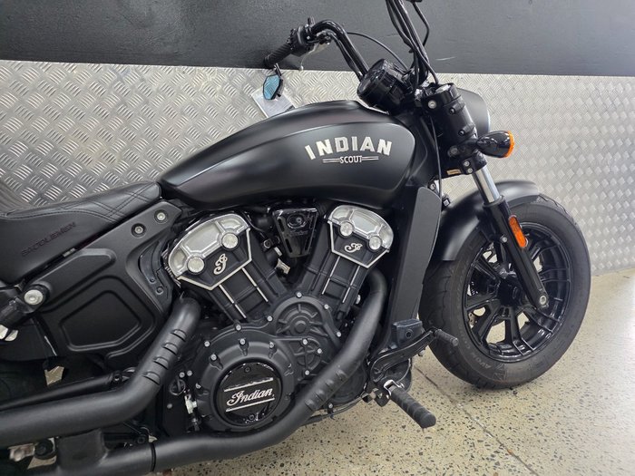2019 INDIAN SCOUT BOBBER THUNDER BLACK BLACK