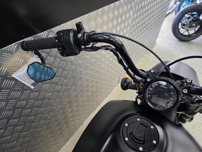 2019 INDIAN SCOUT BOBBER THUNDER BLACK BLACK