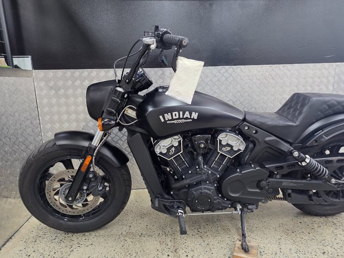 2019 INDIAN SCOUT BOBBER THUNDER BLACK BLACK