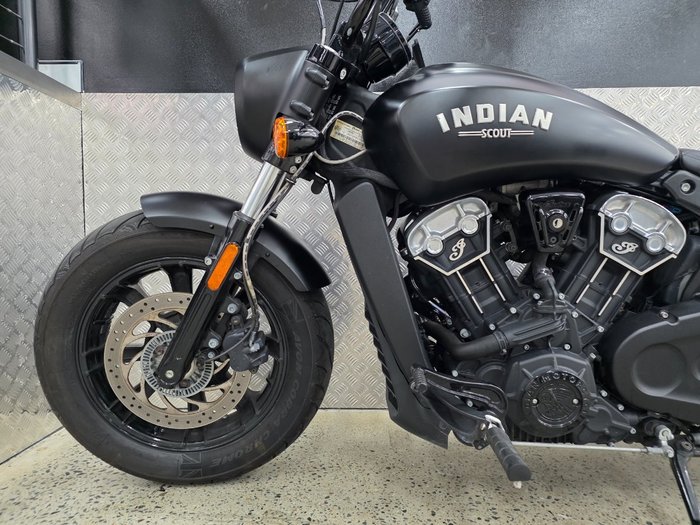 2019 INDIAN SCOUT BOBBER THUNDER BLACK BLACK