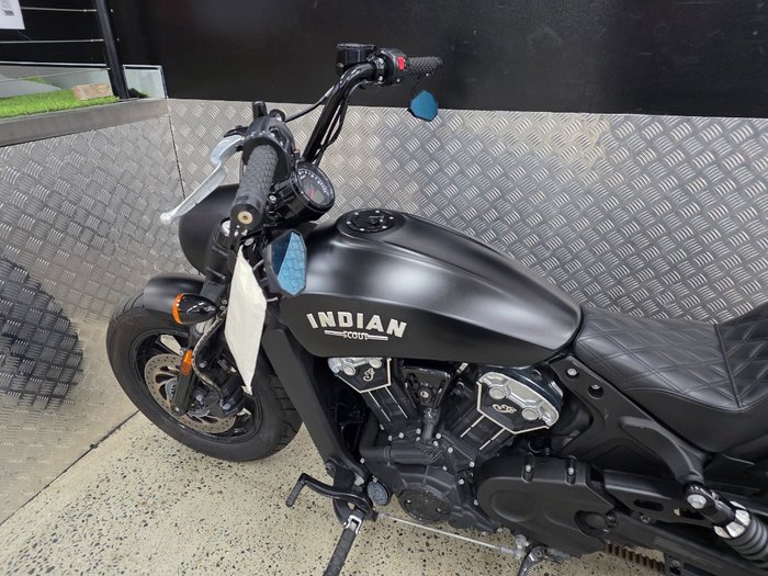 2019 INDIAN SCOUT BOBBER THUNDER BLACK BLACK