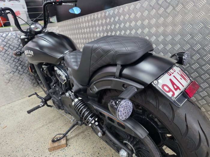 2019 INDIAN SCOUT BOBBER THUNDER BLACK BLACK