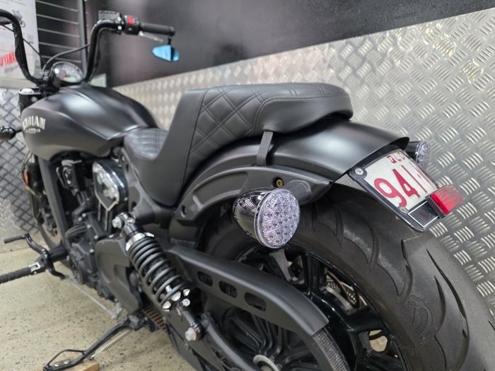 2019 INDIAN SCOUT BOBBER THUNDER BLACK BLACK