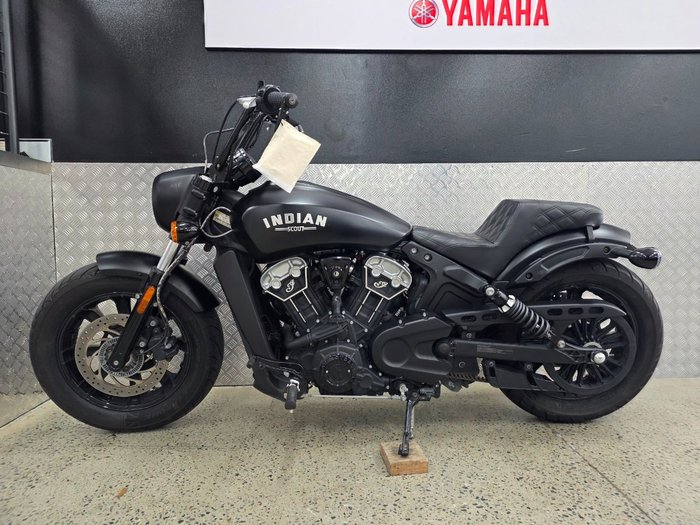 2019 INDIAN SCOUT BOBBER THUNDER BLACK BLACK