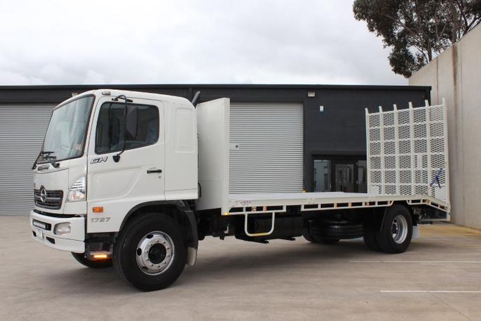 2006 Hino Fg 500 Series FG WHITE