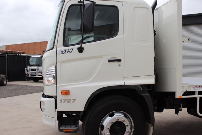 2006 Hino Fg 500 Series FG WHITE