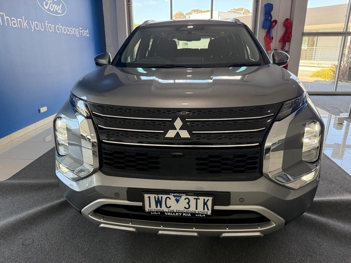 2022 Mitsubishi Outlander LS